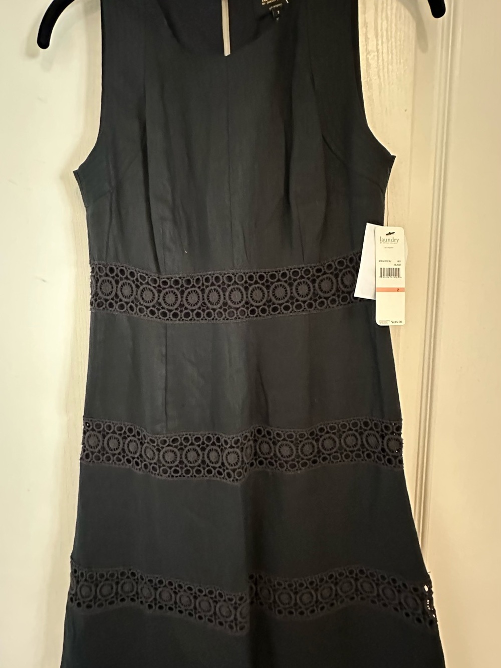 Laundry By Shelli Segal Black Sleeveless Dress with Lace Trim Panels